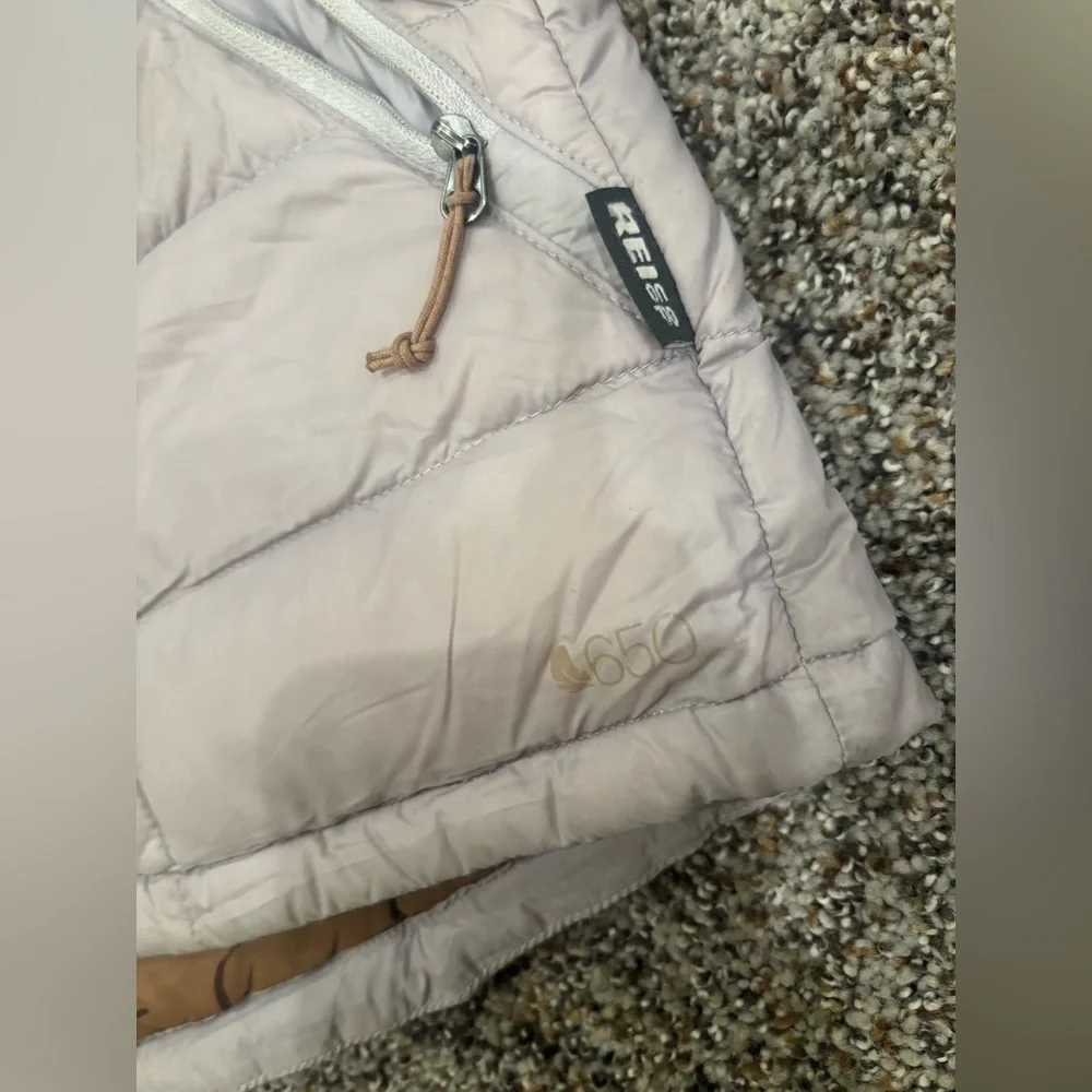 REI CO-OP 650 Lilac light purple Quilted Puffer women’s medium Jacket - used - Picture 6 of 8